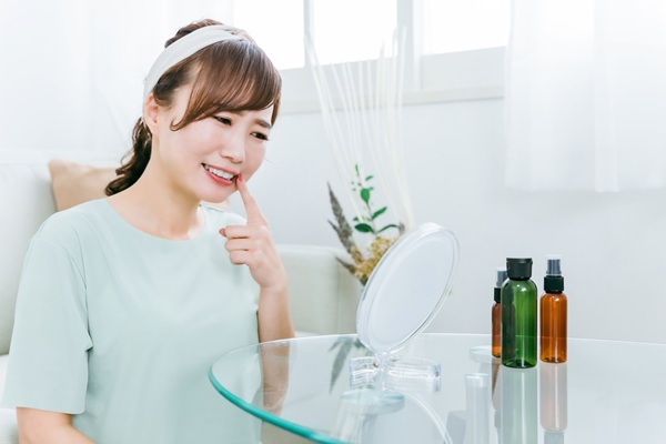 How Soon Can I Drink Alcohol Or Consume Other Foods After A Tooth Extraction?